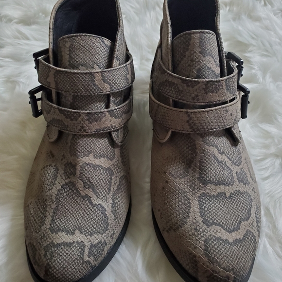 Volcom snakeskin booties - Picture 6 of 6